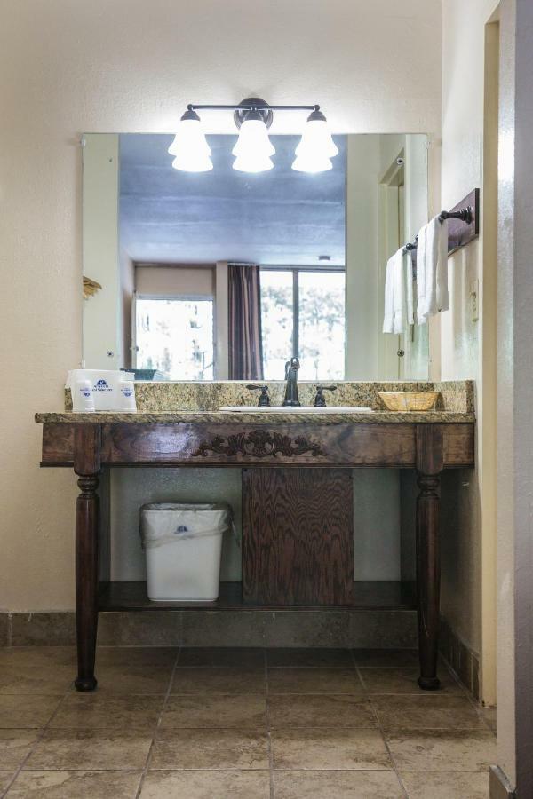 Florence Express Inn מראה חיצוני תמונה